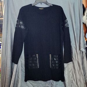 Esloi, black Sweater, size 1.